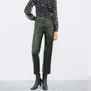Aritzia The Melina Cropped Pant